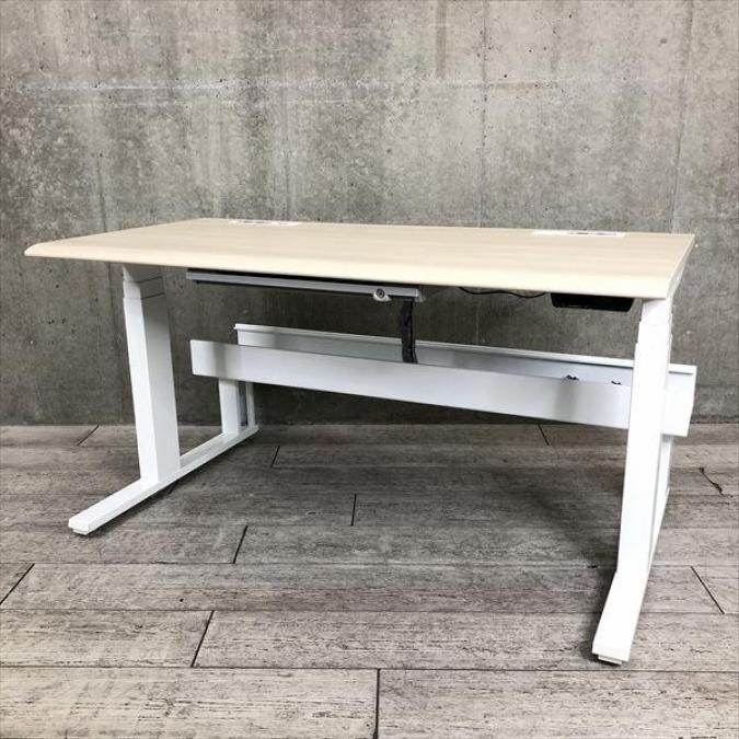 【話題の昇降デスク】【配線受け大きめ】オカムラ製・『スイフト』シリーズが入荷しました！最大H1250㎜まで自由に高さを調整出来ます！立ち姿勢を取り入れ心も体も健康に配慮！優しい印象のナチュラルカラーでオフィス、ご自宅にも！
                        その他シリーズ
                                    中古
            