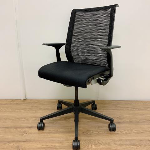 中古】シンクチェア（2014年以前モデル） Steelcase/スチールケース 肘付ハイバックチェア 471860 -  中古オフィス家具ならオフィスバスターズ