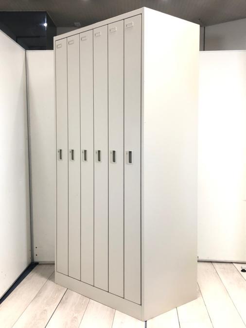 【2台限定入荷】【縦型の6人用ロッカー！】【オフィスの必需品！】スペースを有効活用！オカムラFZシリーズ　6人用　ロッカー
【中古】【オフィス家具】オフィスバスターズ堺店
                        FZタイプ
                                    中古
            