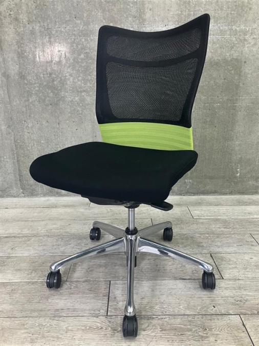 【商品入替セール】フィーゴ（Feego）メッシュチェア肘掛け無し仕様⇒ワンポイントグリーンカラー◆オカムラ製　☆★大特価セールはこちらのキーワードで検索☆★→→【大放出】
                        フィーゴメッシュチェア
                                    中古
            
