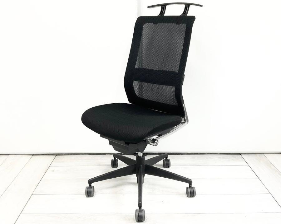 【在庫入替えセール！】【空気の力で体をサポート！】【エアランバーサポート付きの腰痛対策にばっちりな人気チェア！】【ワンランク上の上質な座り心地を！】■コクヨ（KOKUYO）エアフォート　ハイバック　■肘無し　コートハンガー付き　■ブラック
                        エアフォート
                                    中古
            