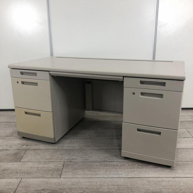 【在庫入替セール】【国内メーカー製の人気デスク！オフィスの定番の両袖デスクが入荷！】■コクヨ(KOKUYO)製　MXシリーズ　両袖机　■ニューグレー  　■シリンダー鍵
                        新MXシリーズ
                                    中古
            
