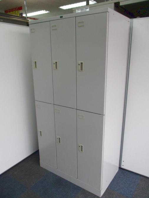 【在庫入替セール品！】【鍵無しでも1本サービス】使いやすくしっかり収納！オフィスの必需品です！
                        システム
                                    中古
            