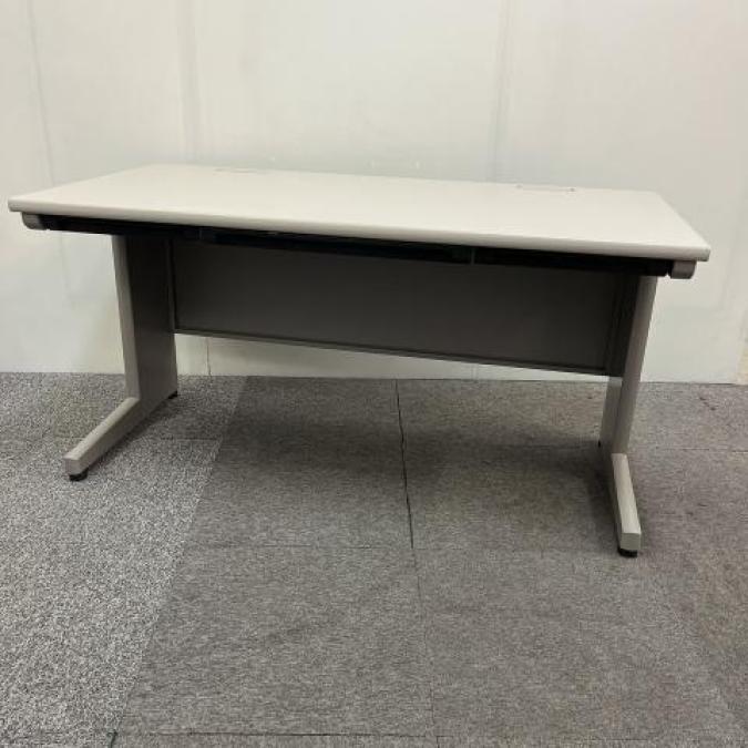 【入替セールにつき30％OFF！】横幅：1400mm　平机　イトーキ　ＣＺ 中古デスク　幅広タイプ【A00927315】
                        CZデスク
                                    中古
            
