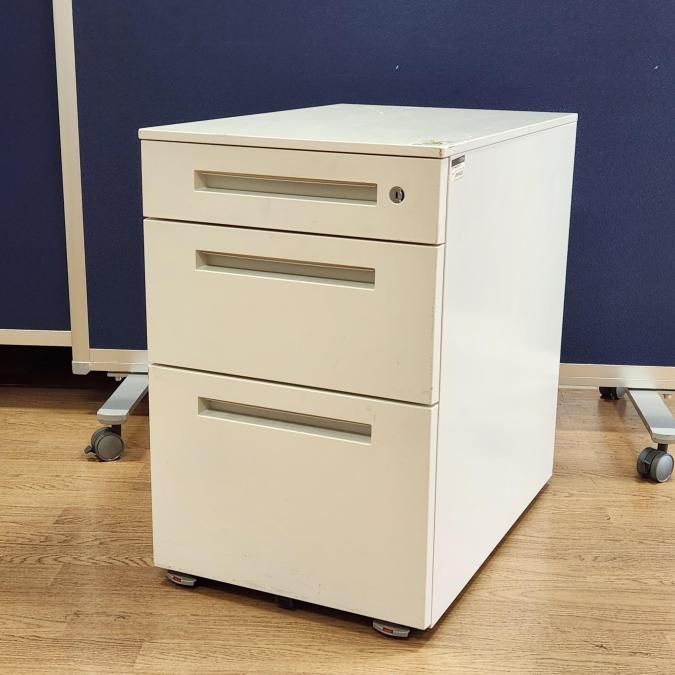 【福岡西店撮影】イトーキ　CZRワゴン　３段ワゴン　【天神ビッグバン】【天神BBB】【博多コネクティッド】【博多コネクティッドボーナス】
                        CZR
                                    中古
            