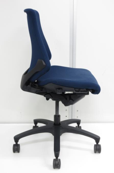 【中古】エフクロス イトーキ/ITOKI 肘無ローバックチェア 473293 - 中古オフィス家具ならオフィスバスターズ