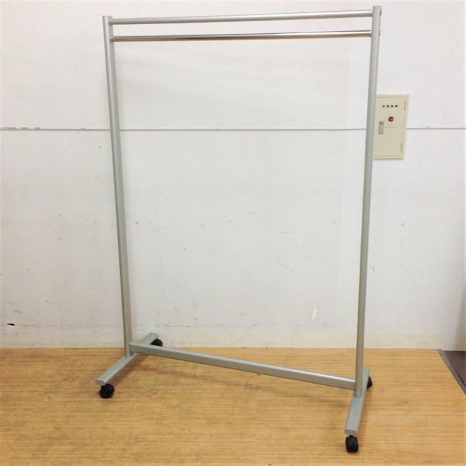 20人向け　大きめのハンガー　バータイプ　オカムラ製
                        その他シリーズ
                                    中古
            