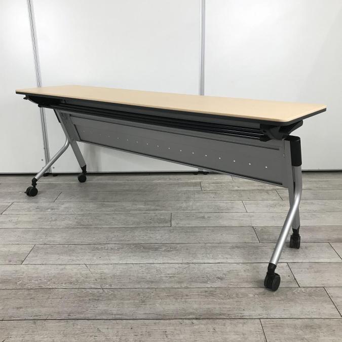 【状態要考慮】【天板ナチュラルカラーの人気サイドスタックテーブル！横幅1800ｍｍサイズ！】■プラス製　サイドスタックテーブル　■木目ナチュラル
                        その他シリーズ
                                    中古
            