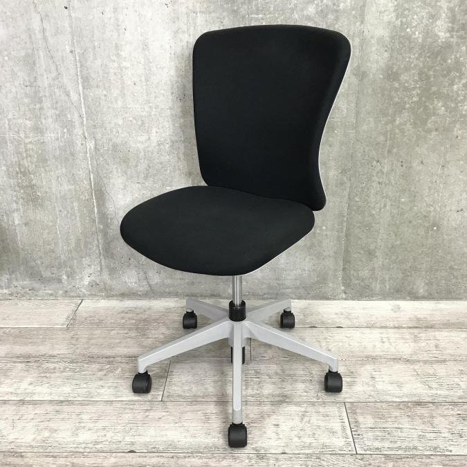 【ローコストチェアの定番！】■イナバ（inaba）製　バルチェシリーズ　肘無ローバックチェア　■ブラック【使いやすいスタンダードなデザイン】
                        Valche
                                    中古
            