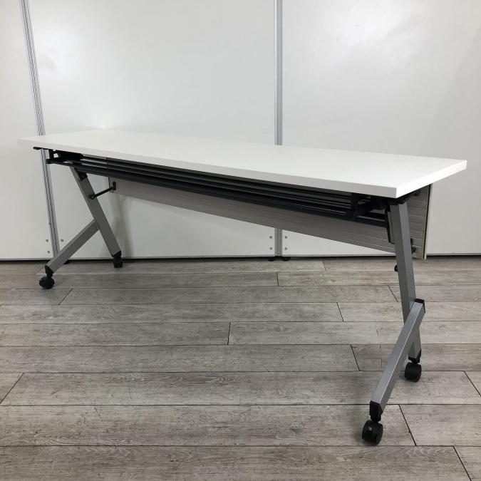 【セミナールームにも最適！】【横幅1800奥行き450のサイドスタック！】■ウチダ(UCHIDA)製　プラッテ　スタックテーブル　■ホワイト　■幕板付
                        プラッテ
                                    中古
            