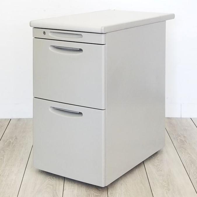 【関西倉庫在庫】大人気の脇机！　中古　ホワイト　袖机　オフィス　サイドデスク　サブデスク　オカムラ　SD-V　3段【関西倉庫在庫：A00963483】
                        SD-V
                                    中古
            