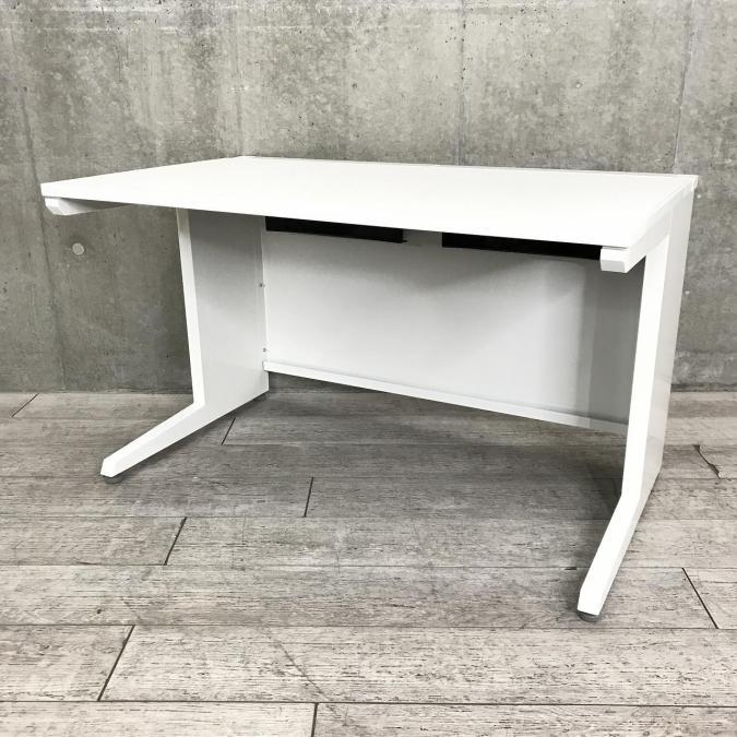 【在庫入替セール品！】【高さ720mmタイプ】オカムラ製　平机　幅1200ｍｍ【引出し無し】【中古　事務机　デスク】【弊社使用欄：A94400854】
                        アドバンス
                                    中古
            