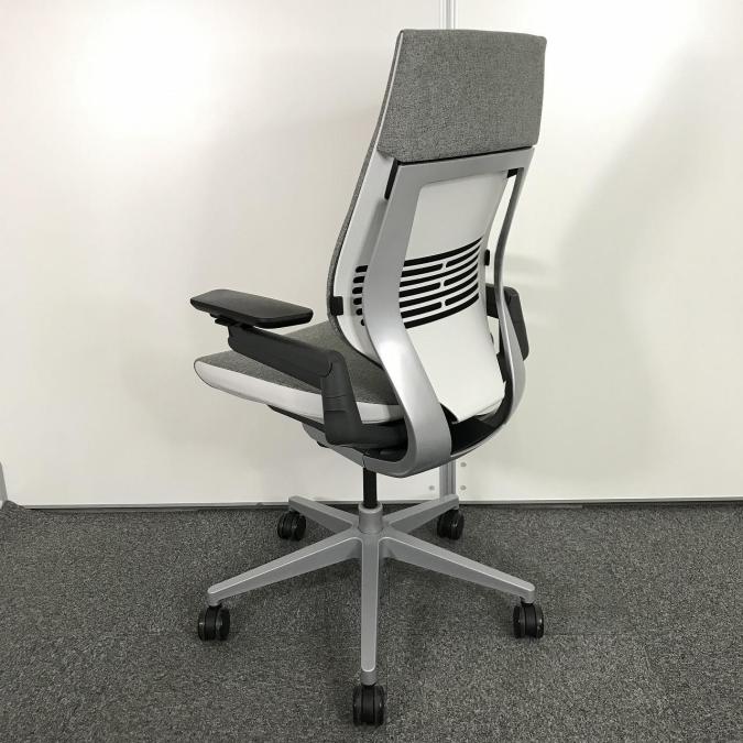 【中古】ジェスチャー Steelcase/スチールケース 肘付ハイバックチェア 475492 - 中古オフィス家具ならオフィスバスターズ