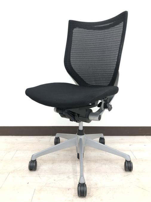 大人気/定番/オススメ　オカムラ(okamura)  バロンチェア(baron)　肘無しローバックチェア　ブラック　有名なメッシュチェア
                        バロンチェア
                                    中古
            