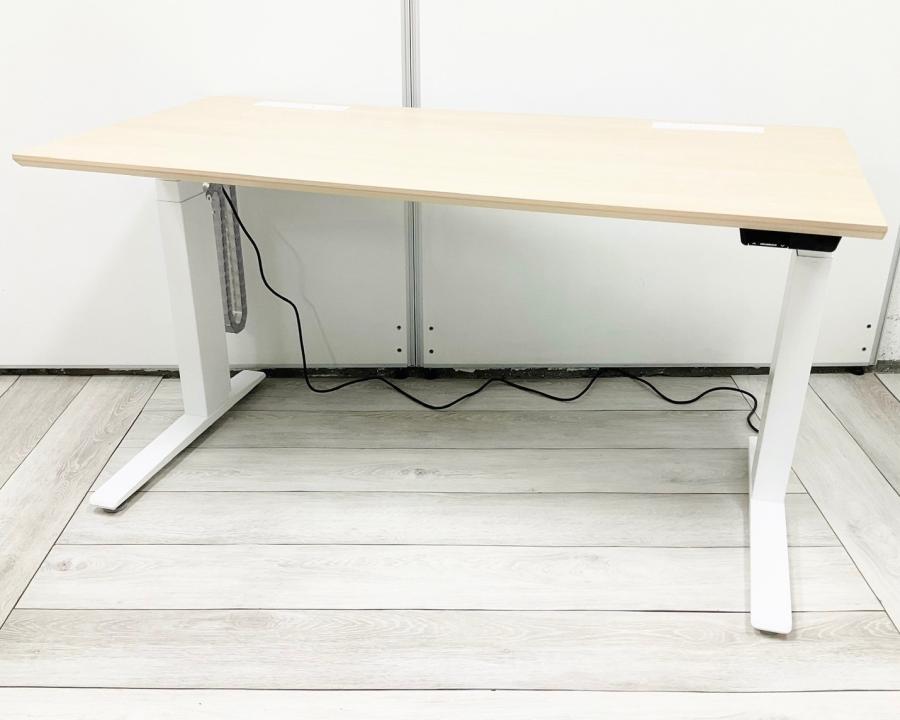 電動昇降デスク 平デスク オススメ(おすすめ) 大人気 ・Okamura/オカムラ ・Swift/スイフト ※横浜本店撮影画像※
                        Swift
                                    中古
            