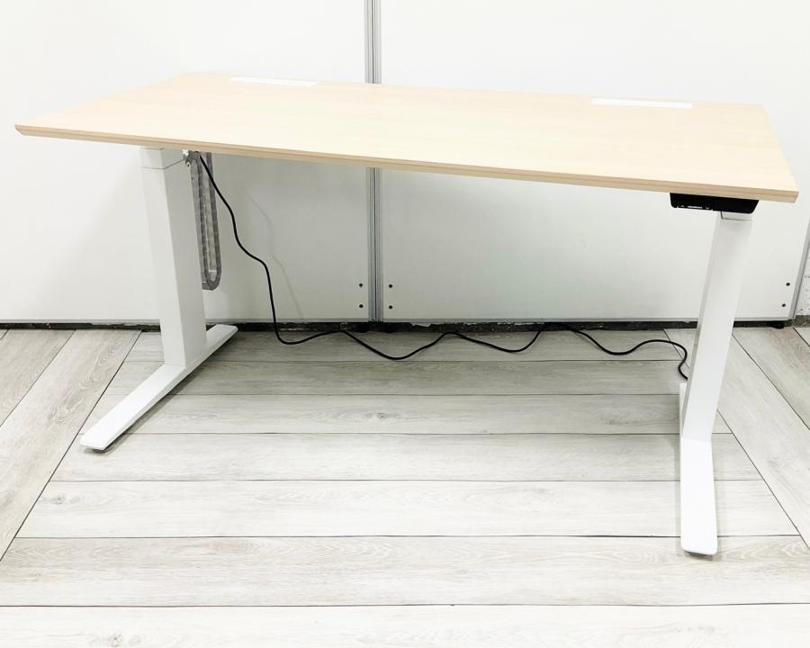 電動昇降デスク 平デスク オススメ(おすすめ) 大人気 ・Okamura/オカムラ ・Swift/スイフト ※横浜本店撮影画像※
                        Swift
                                    中古
            