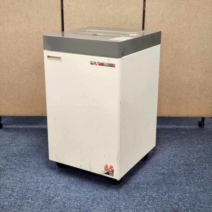 【福岡西店撮影】明光商会のシュレッダー　MSX IDC-65S　シュレッダー　がんがん使いたい方におすすめ。　OA機器　シュレッダー入替え【福岡オフィス家具】【福岡中古家具】【中古事務什器】【中古チェア】【中古椅子】
                        その他シリーズ
                                    中古
            