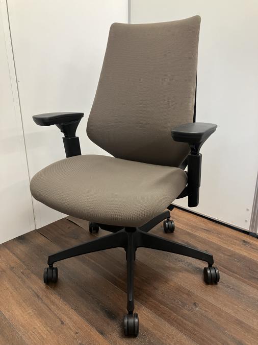 【訳アリ】人気/定番/高機能　　コクヨ（KOKUYO）　デュオラチェア　　CRS-G3100E6　※千葉店撮影商品
                        デュオラ クッション
                                    中古
            