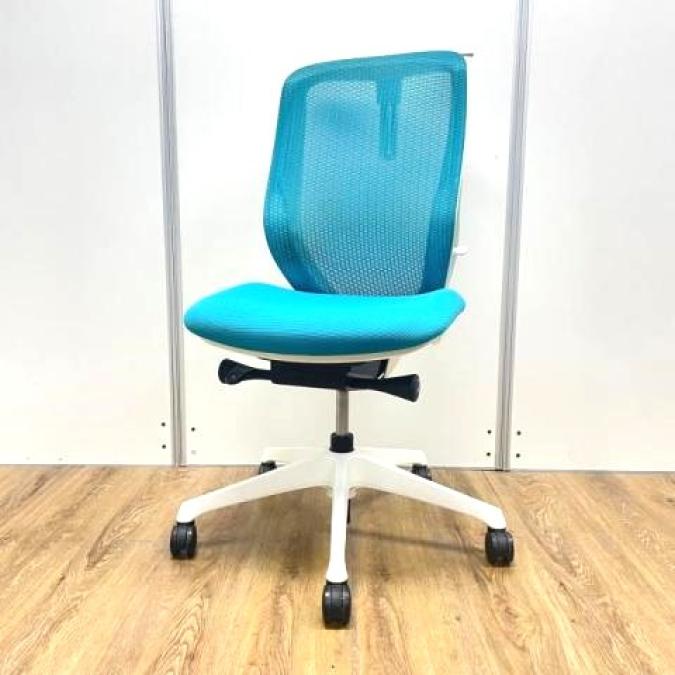 【三次元曲面が身体にフィット！】■オカムラ製　シルフィーチェア　ブルーグリーン　ハンガー付　■まるで手を添えて包み込まれるような優しい座り心地！【在庫入替セール品！（本在庫限定価格）】★
                        シルフィーメッシュ
                                    中古
            