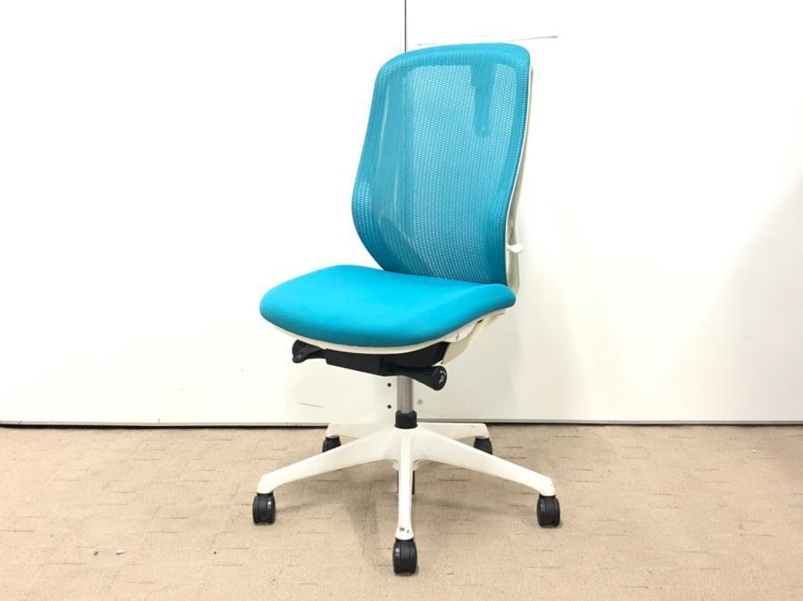 【異硬度クッションと柔らかなメッシュ構造があなたを包みます！】■オカムラ製　シルフィ（Sylphy）　ハイバック肘無し　メッシュ背面　■コートハンガー付き　■ブルーグリーン×ホワイトフレーム
                        シルフィーメッシュ
                                    中古
            