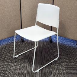 【福岡西店撮影】enea/エネア　Ema Chair / エマチェア　ホワイト　Lievore Altherr Molina / エヴォレ アルテール モリーナ　スペイン製 【天神ビッグバン】【天神BBB】【博多コネクティッド】【博多コネクティッドボーナス】