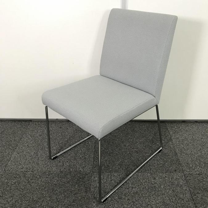 コクヨのお洒落なチェアが入荷！
                        イートインシリーズ
                                    中古
            