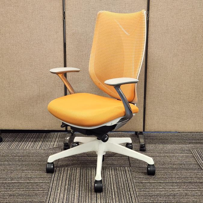 【中古】 サブリナ オカムラ/okamura 肘付ハイバックチェア 中古】サブリナ オカムラ/okamura 肘付ハイバックチェア 521989