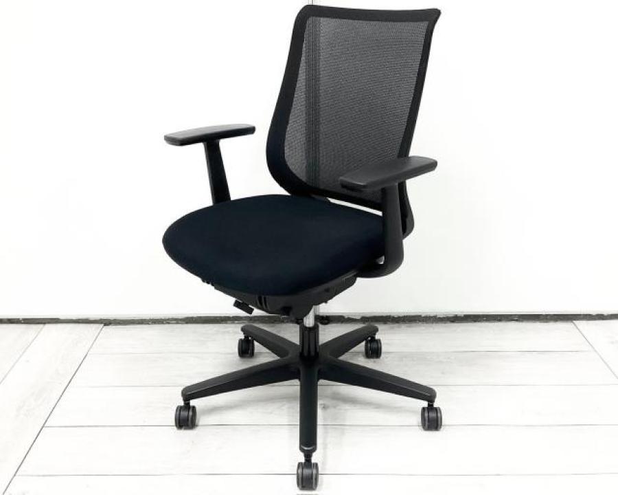 【上質で美しいデザイン！快適な座り心地を実現！】■コクヨ製　ミトラチェア　肘付　ブラック　■コスパの良いメッシュチェア！★
                        ミトラシリーズ
                                    中古
            