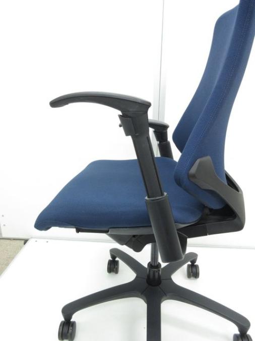 中古】エフクロス イトーキ/ITOKI 肘付ハイバックチェア 479308