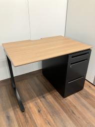 人気/希少/本体黒　■オカムラ（okamura）■プロユニット（ProUnit Desk)）■ブラック　■木目天板/MK38（ネオウッドミディアム）　※千葉店撮影商品