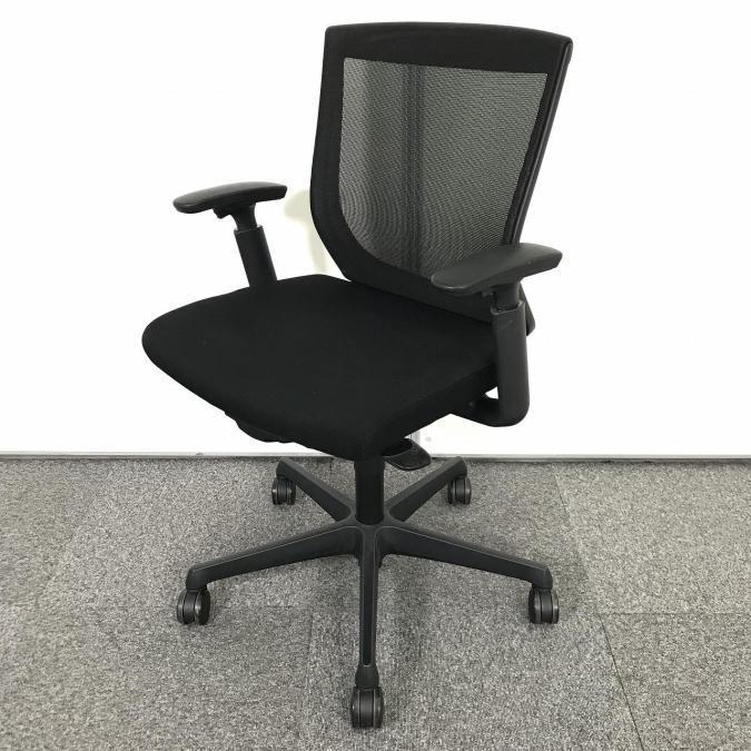 【長時間のデスクワークも快適にサポート！】■オカムラ（okamura）製　肘付ローバック　エスクード　■メッシュチェア　■可動肘付　■ブラック　■人間工学に基づいた確かな座り心地！
                        エスクードメッシュ
                                    中古
            