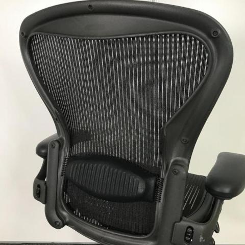 中古】アーロンチェア（ランバー フル装備） Herman Miller/ハーマンミラー 肘付ハイバックチェア 479614 - 中古オフィス家具なら オフィスバスターズ