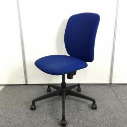 【在庫入替セール】【コストパフォーマンスに優れたオフィスチェア！】■スチールケース製 (Steelcase)　アプトシリーズ (APT)　■ローバック　肘付き　■ブルー　【アメリカ有名メーカー製品】