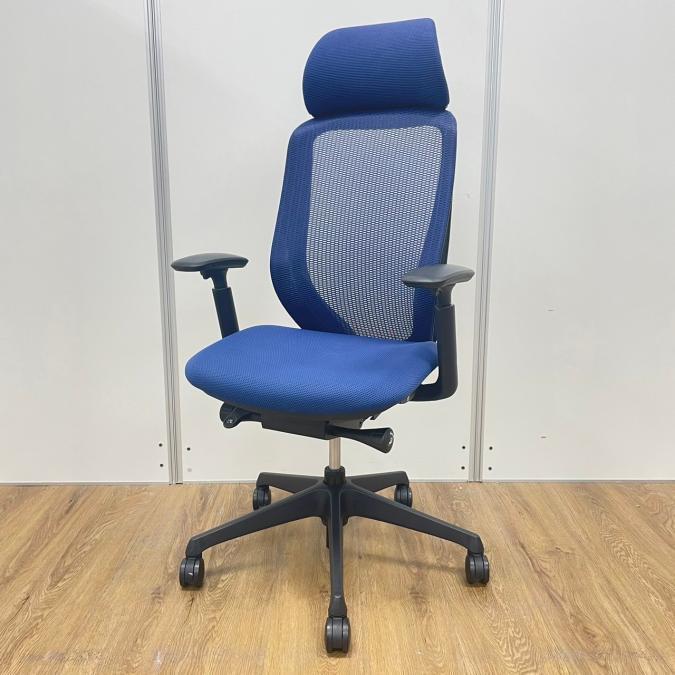 【訳あり品：上下昇降不可】オカムラ製　シルフィーシリーズ　ネイビーブルー　ヘッドレスト付　樹脂脚　アジャスタブル※可動肘　肘付きハイバックチチェア！！
                        シルフィーメッシュ
                                    中古
            
