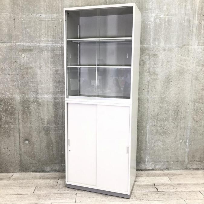 【在庫入替セール】【定価約16万円】【ガラス引き違い＋引き違いの上下セット商品】■イトーキ（ITOKI）製　シンライン　ガラス引き違い＋スチール引き違い　書庫セット　■グレー　【搬入時は上下別の2個口での納品となるためエレベーター搬入も安心！】【弊社使用欄：A00927535】
                        シンライン
                                    中古
            