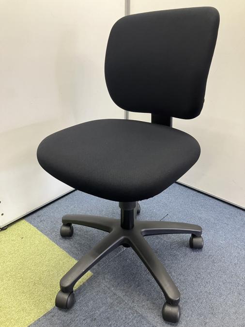 【コスパで選ぶならコレ！】■コクヨ製　イーザチェア　(EAZA)　■ローバック　肘無し　樹脂シェル　■ブラック 【シンプルデザインで座りやすい！】
                        イーザチェア
                                    中古
            