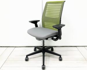 ワークチェア アームレスト付 ランバーサポート付 可動肘 ブラックボディ オススメ(おすすめ) 大人気 ・Steelcase／スチールケース ・Think／シンク ※横浜本店撮影画像※