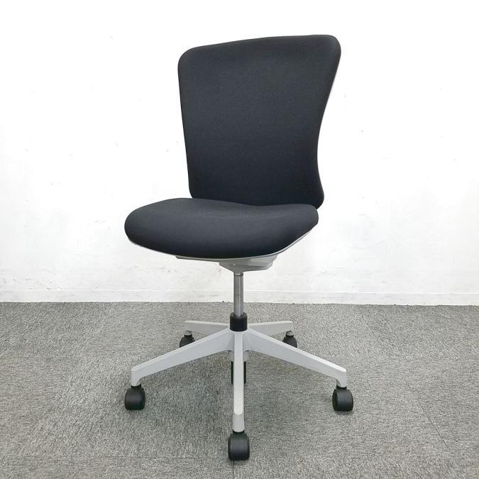 イナバ　バルチェ　ハイバックモデル　カラー：ブラック
                        Valche
                                    中古
            