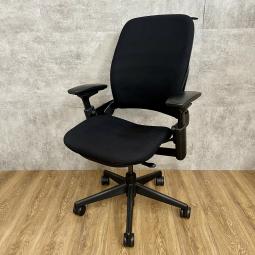 【★海外製高級チェア★】スチールケース 　SteelCase　リープ　Leap　高級　オフィスチェア　ワークチェア　椅子　事務椅子　福岡　博多　天神　佐賀　長崎　大分　熊本　宮崎　鹿児島　沖縄　九州　office chair