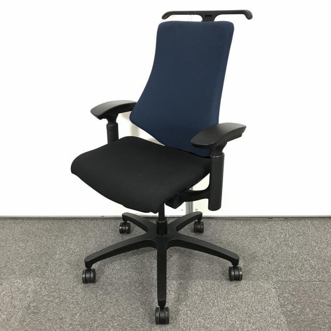 2022年製前後！【むくみ改善チェア！女性に大人気！】■美しいフォルム。機能美をデザインに昇華させたハイパフォーマンスチェアです!!■エフ (f)
                        エフクロス
                                    中古
            