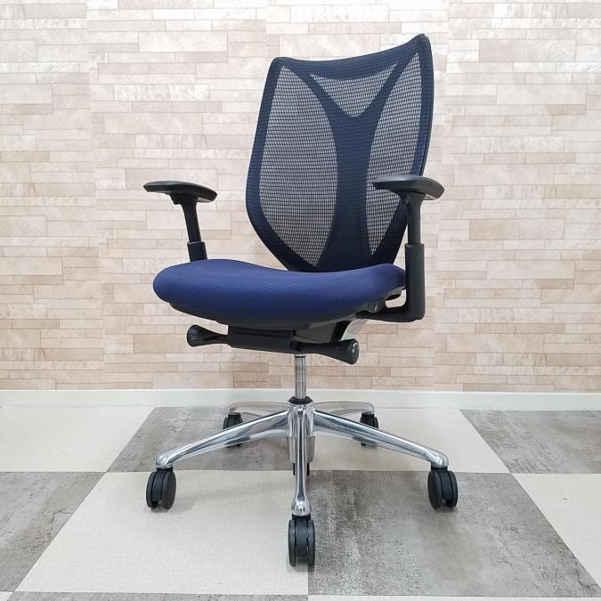 【6脚入荷！】オカムラ製　サブリナシリーズ　ダークブルー　アジャストアーム※可動肘　ブラックフレーム　最先端の人間工学による快適チェア！　肘付きハイバックチェア！！【落ち着いたカラーのサブリナが入荷です！】
                        サブリナ
                                    中古
            