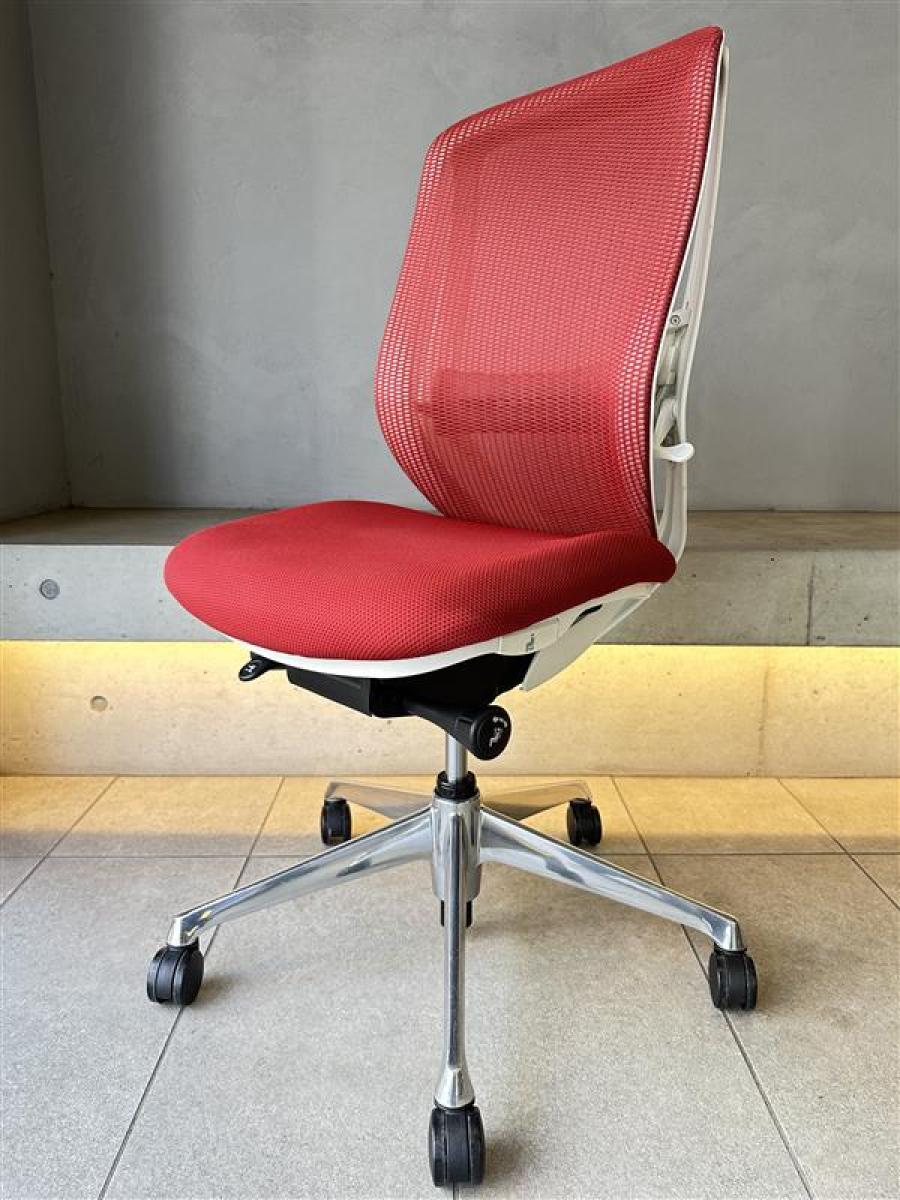 【在庫入替セ－ル】【前傾機能チェアの代名詞！オカムラ製品で最も人気を集めるメッシュチェア！】■オカムラ(okamura)製　シルフィ（Sylphy）　ハイバック肘無し　■背面メッシュ　■ハンガー・ランバーサポート付　■レッド
                        シルフィーメッシュ
                                    中古
            
