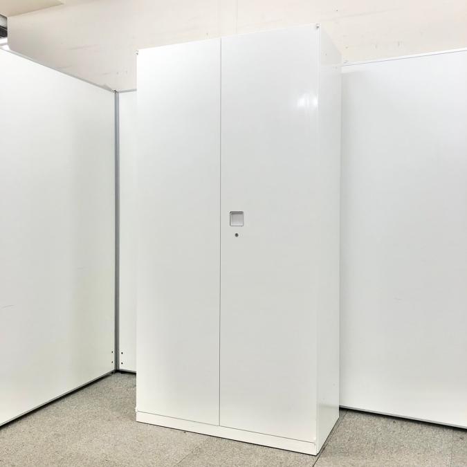 【H1800】オカムラ/レクトライン/ホワイト/両開き書庫
                        レクトライン
                                    中古
            