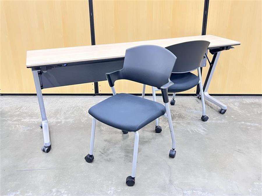 テーブル+ミーティングチェアのセット！【折りたたみ収納が秀逸・スタイリッシュなデザインのサイドフォールドテーブル！】■オカムラ(okamura)製　インターアクトPRO　サイドスタックテーブル　幅1800mm　幕板パネル付　■木目調ナチュラル天板 ■コクヨ/プロッティ【弊社使用欄：A00978047】
                        インターアクトPRO
                                    中古
            