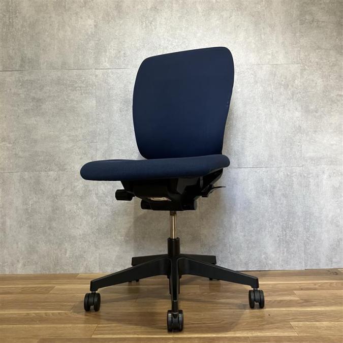 【25/➏】【西店撮影商品】ITOKI（イトーキ）製　fulgo（フルゴ）チェア　ネイビーブルー【福岡オフィス家具】【福岡中古家具】【中古事務什器】【中古チェア】【中古椅子】
                        フルゴ
                                    中古
            