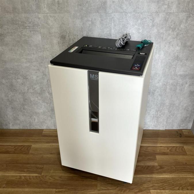 【西】【福岡西店撮影】【限定1台！2021年製！ロングセラーシリーズのカタログ現行種！！】明光商会　最大裁断枚数65枚のハイスペックモデル【福岡オフィス家具】【福岡中古家具】【中古事務什器】【中古チェア】【中古椅子】
                        MSシリーズ
                                    中古
            