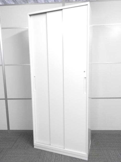 【在庫入替セール品！】】お買得な3枚引違い書庫！大量収納可能なハイキャビネットタイプ！オフィス書類・備品整理の強い味方！
■内田洋行/HS（ハイパーストレージ）/ホワイト
                        HSシリーズ
                                    中古
            