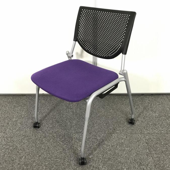 【定価4万円】【会議室の定番！重ねて収納可能なスタッキングチェア！！】■オカムラ(okamura)製　プロスタック　ネスティングチェア　スタッキングチェア　プレーンタイプ　■座面バイオレット/背面樹脂メッシュ：ブラック　■キャスター付　■メッシュ
                        プロスタック
                                    中古
            