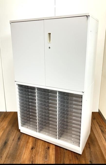 希少/人気　イトーキ（ITOKI）　シンライン (THIN LINE)　上下書庫セット 　　両開き＋クリスタルトレイ（2列（幅広タイプ・幅狭タイプ）×浅型14段）　ホワイト　シリンダー錠　※天板付　※千葉店撮影商品
                        シンライン
                                    中古
            