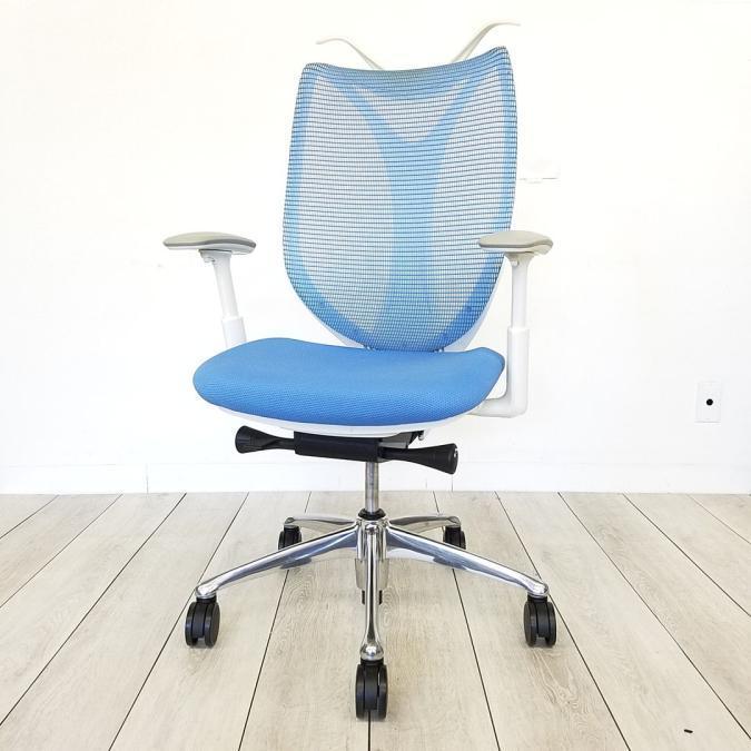 【2脚入荷】流れるような美しいフォルム「サブリナ」入荷！中古　オフィスチェア　高級チェア　メッシュチェア　テレワーク　在宅ワーク　オカムラ　ライトブルー　アジャストアーム　前傾
                        サブリナ
                                    中古
            